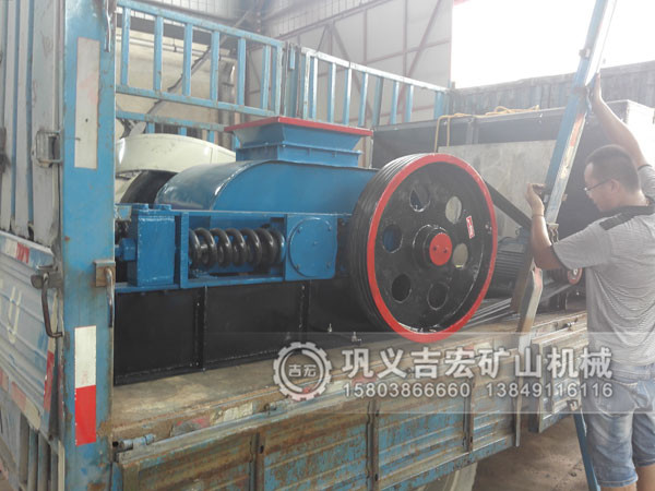 怎样选择合适的双齿辊破碎机电机?