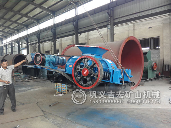 水泥破碎机担当建筑业的左膀右臂!