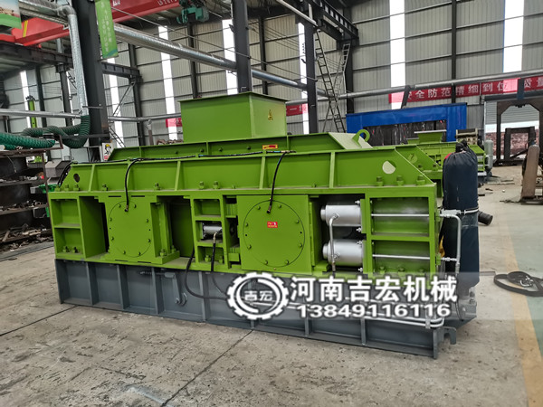 如果你有圆锥破,但是制砂效果不理想,原因是你缺一台这样的对辊制砂机!